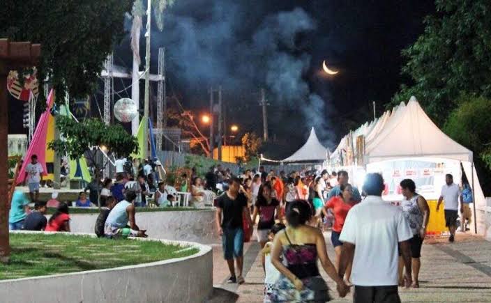 Prefeitura abre inscrições para ambulantes no Carnaval 2024 na Esplanada Ferroviária