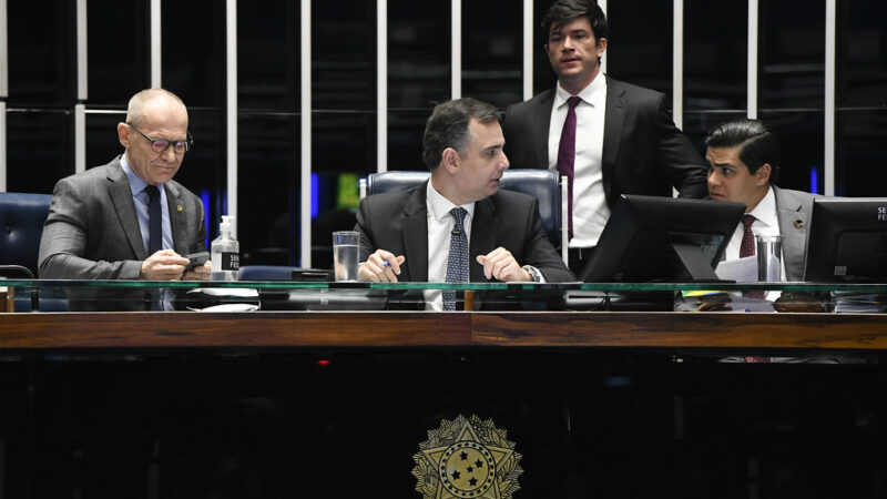 Pacheco avança com PEC do fim da reeleição e consultará líderes sobre texto