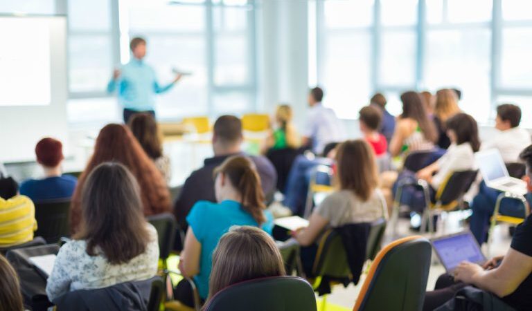 Programa MS Supera oferece bolsas de até R$ 1.412 com 1,3 mil vagas para estudantes