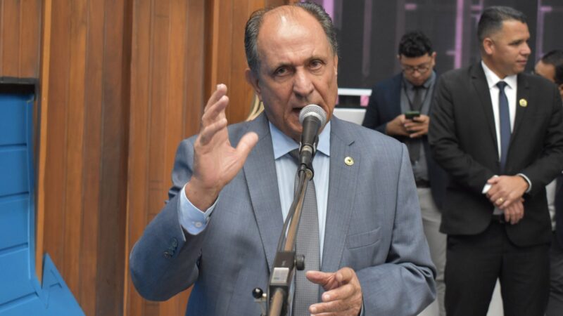 Deputado Zé Teixeira solicita iluminação pública para Dourados