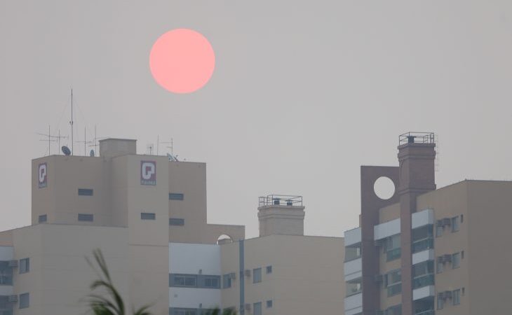 Sob nuvens e camada de fumaça, sexta-feira tem previsão de sol em Mato Grosso do Sul