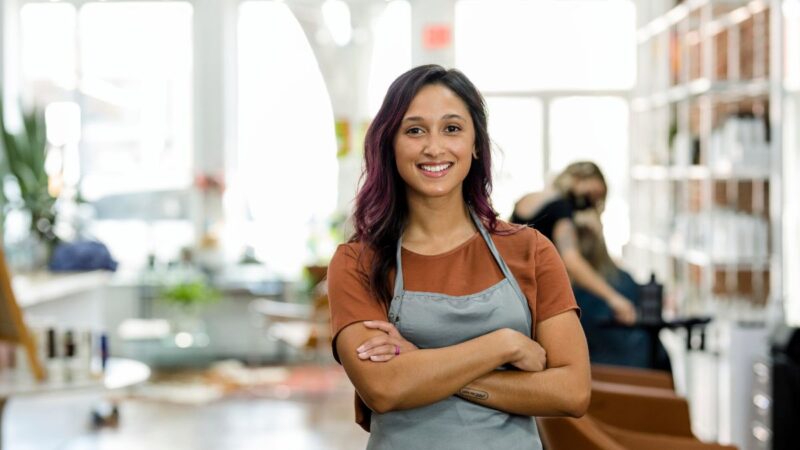 Mulheres empreendedoras podem fazer capacitação gratuita; vagas estão abertas até sexta-feira