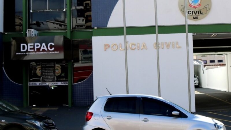Homem foi à delegacia de CG, para registrar uma ocorrência de difamação contra ele, mas acabou sendo preso ao ser constatado que havia um mandado de prisão em aberto contra ele