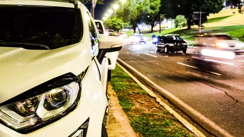 Um acidente com cinco veículos causa engavetamento na avenida Afonso Pena em Campo Grande