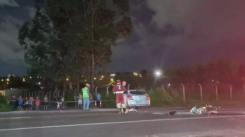 Acidente no anel viário entre carro e moto mata motociclista em Campo Grande