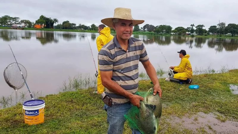 A pesca no lago do Parque Antenor Martins, em Dourados, está liberada a partir desta quinta-feira (17) e segue até domingo (20)