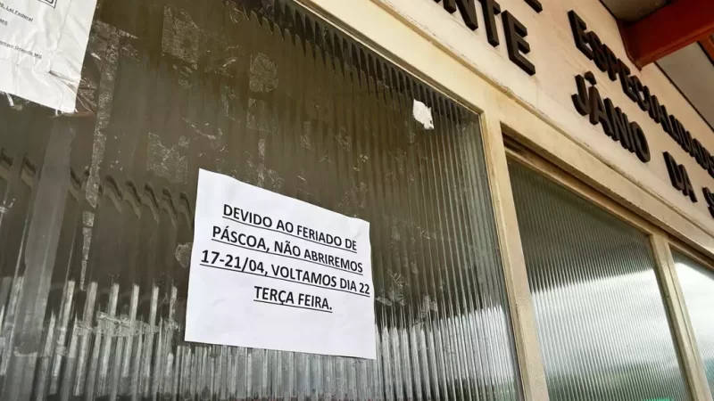 Pacientes que tinham consultas agendadas no Centro de Especialidades Médicas (CEM) de Campo Grande se depararam com as portas fechadas e sem aviso prévio
