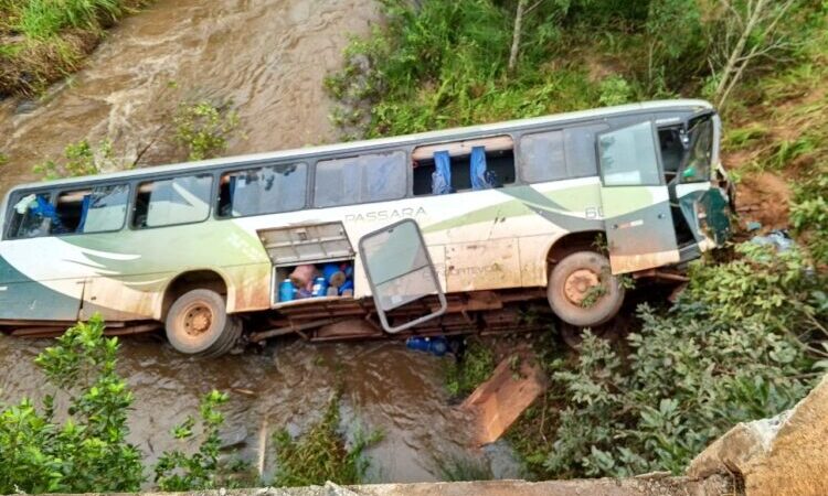 Um grave acidente ocorrido na manhã de terça-feira, 29 de abril de 2025, em Camapuã (MS), ganhou destaque nacional após ser noticiado pelo jornal Hoje na TV Globo