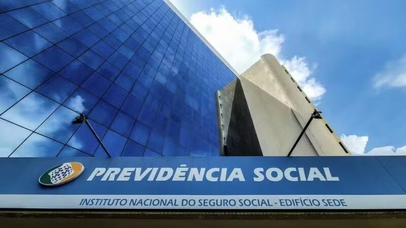 Uma auditoria da (CGU) revelou um esquema de fraudes no (INSS) que afetou gravemente indígenas isolados, idosos, pessoas com doenças graves e com deficiência