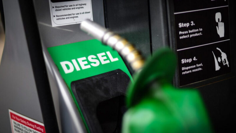 Petrobras anuncia nova redução no preço do diesel para distribuidoras a partir desta terça-feira (6)