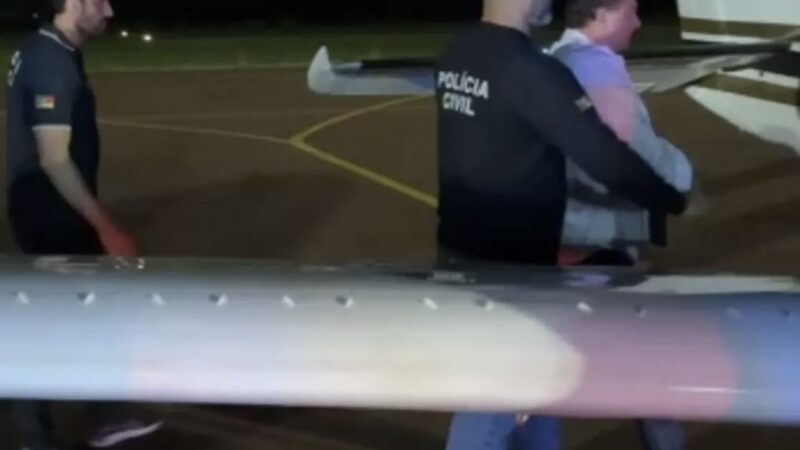 Advogado suspeito de fraudes no INSS é preso em Dourados e transferido ao RS em avião da Polícia Civil