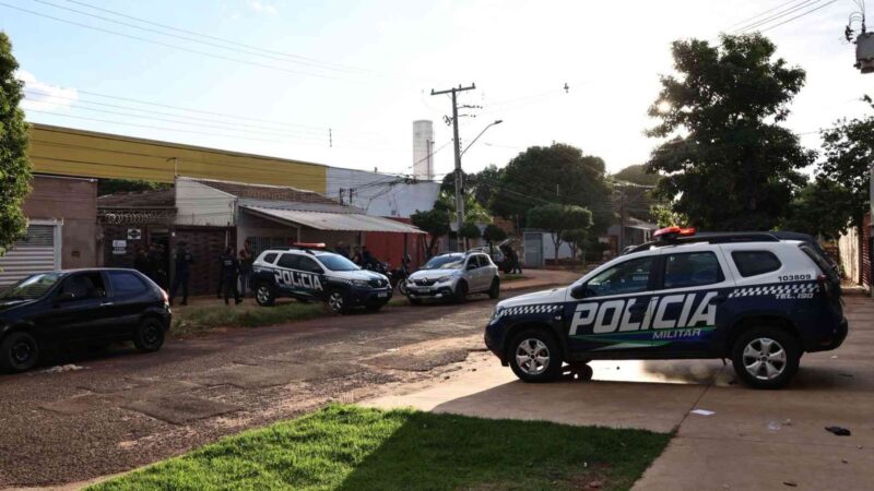 Homem é encontrado morto com rosto desfigurado dentro de casa no bairro Guanandi, em Campo Grande