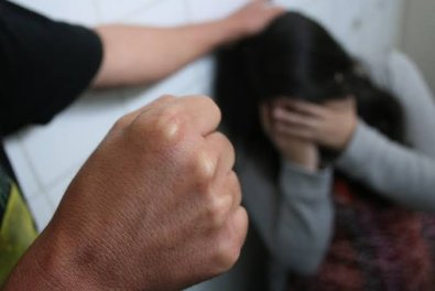 Mulher sofre agressão do ex-companheiro e tem suspeita de fratura no nariz em Campo Grande