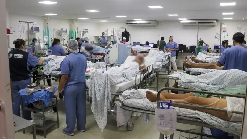 Santa Casa de Campo Grande bloqueia pronto-socorro por superlotação crítica