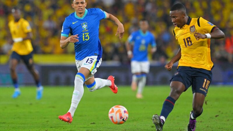 Brasil empata sem gols com o Equador na estreia de Ancelotti