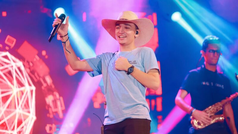 João Gomes se apresenta de graça em Campo Grande pelo projeto MS ao Vivo