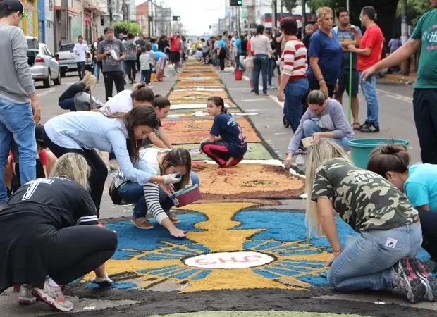 Campo Grande se prepara para celebração de Corpus Christi com missa, procissão e tapetes coloridos