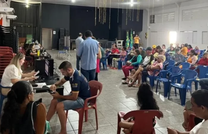 Itaporã inicia entrega de 408 RGs emitidos durante mutirão solicitado por Zé Teixeira