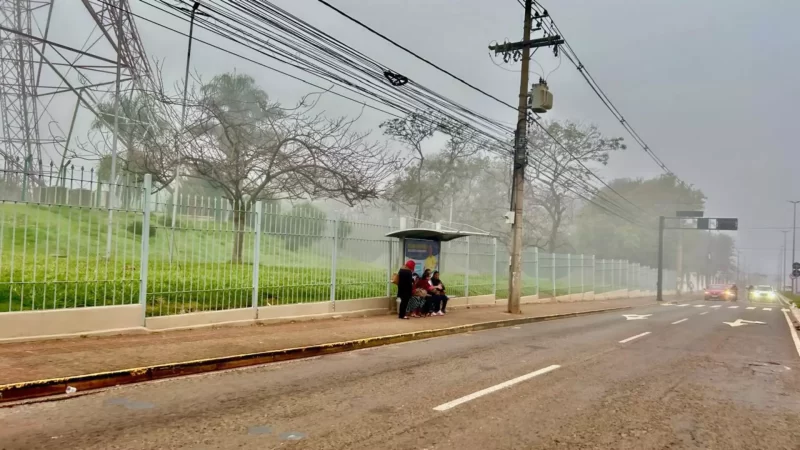 Neblina anuncia chegada de nova frente fria e temperaturas devem despencar em MS