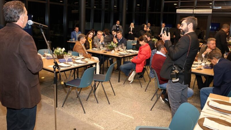 Assembleia Legislativa usa novo refeitório como espaço de reunião com Fiems e Governo de MS