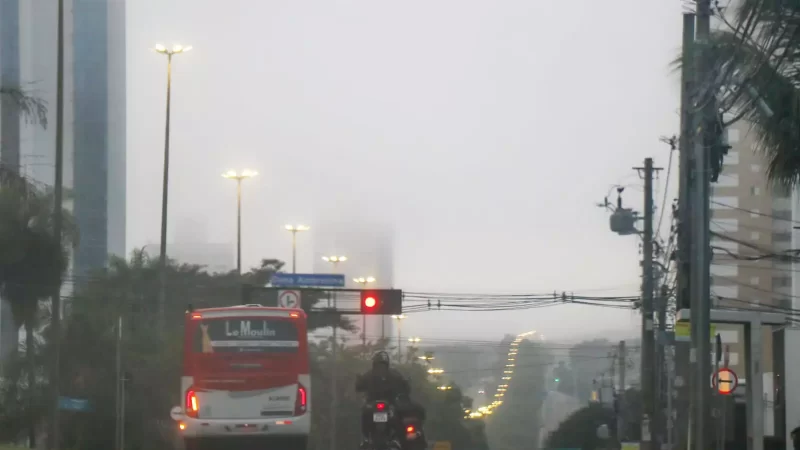 Quarta onda de frio derruba temperaturas e provoca sensação térmica de 4°C em Campo Grande