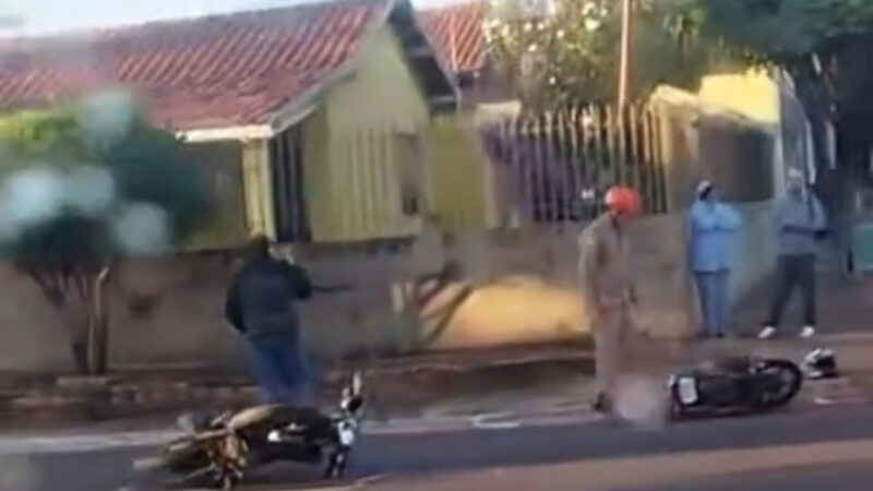 Colisão entre motos deixa feridos em cruzamento movimentado de Campo Grande