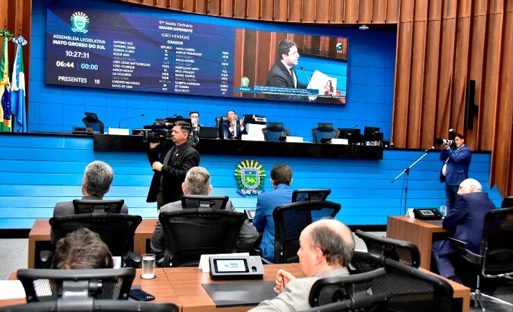 Projeto de lei obriga revendedoras a informar se veículo é de leilão, locadora ou recuperado