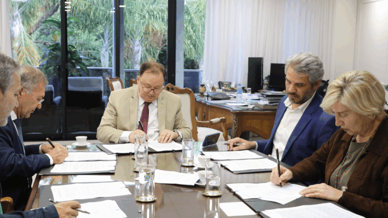 TJMS firma acordo inédito para regularização fundiária em áreas da União