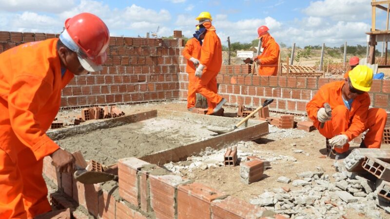 Empresa abre vagas na construção civil com alojamento incluso