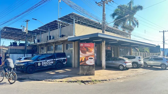 Padaria é interditada em Campo Grande por vender produtos impróprios para consumo