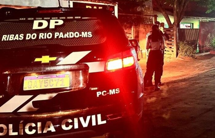 Homem mata a esposa com facadas e morre após tomar veneno de rato