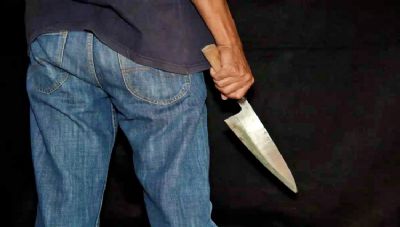 Homem é brutalmente esfaqueado em conveniência durante a madrugada em Campo Grande