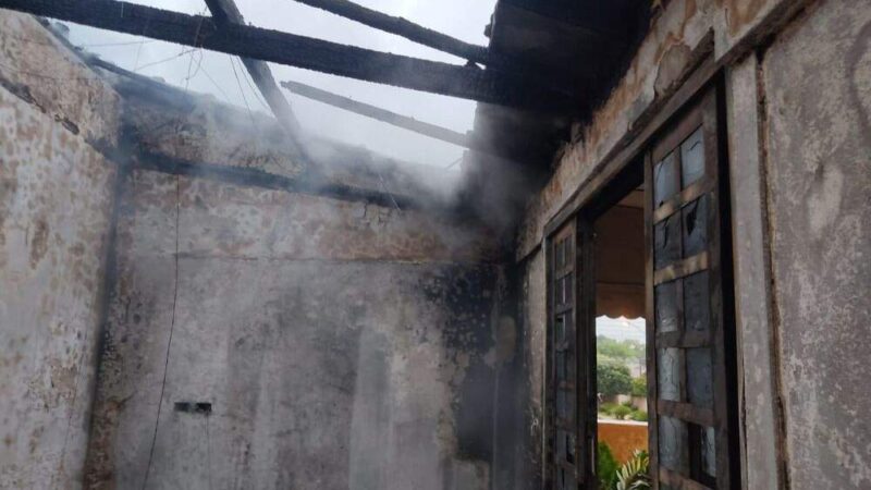 Homem suspeito de incendiar casa após cobrança de perfume é procurado em Três Lagoas