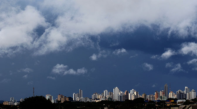 Chuva ameniza o calor em MS nesta segunda (4)