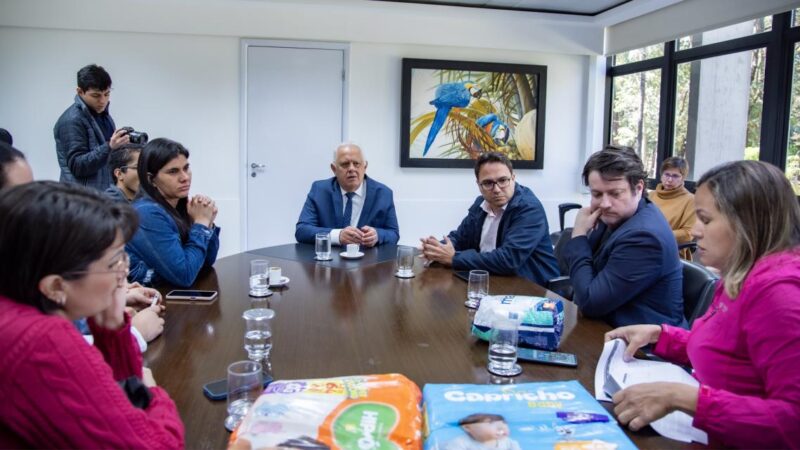 Presidente do TCE-MS dialoga com mães sobre necessidades de crianças atípicas