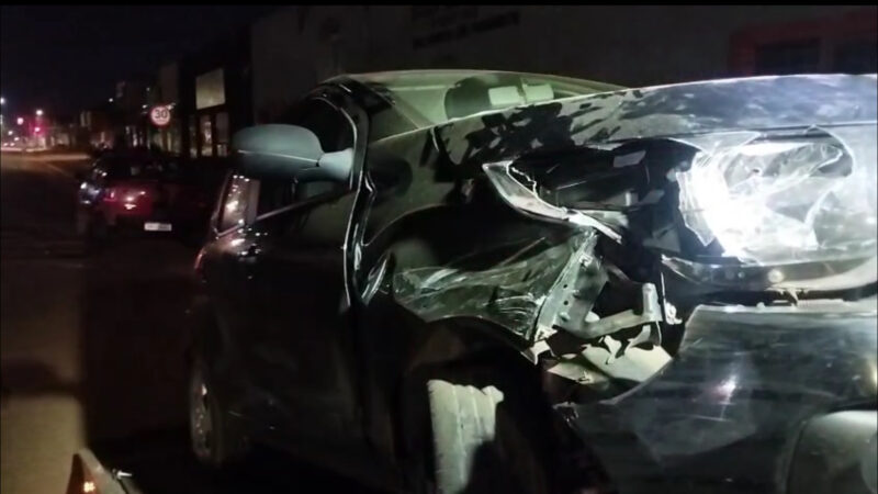 Condutora sem CNH suspeita de embriaguez é detida após colidir com carro estacionado no Jardim Tijuca