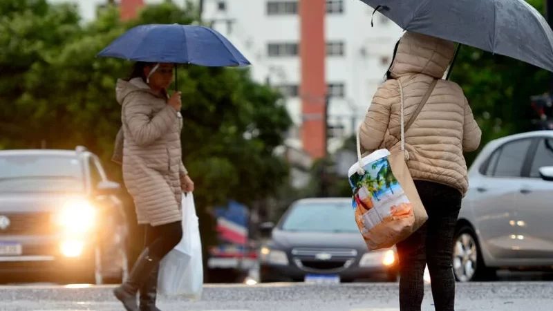 Frente fria com chuva e queda de temperatura a MS a partir de quinta-feira (4)