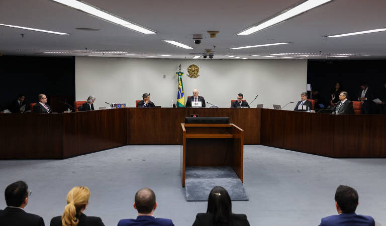 STF pode ampliar sessões para julgar Bolsonaro e aliados no caso da trama golpista