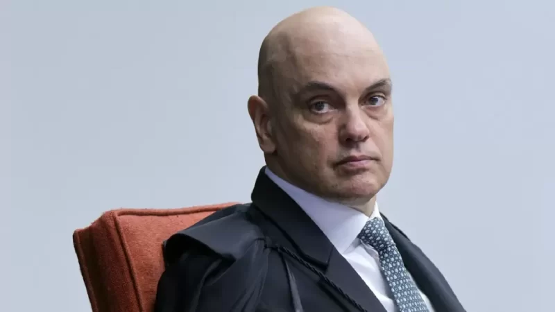 Moraes pede 27 anos de prisão para Bolsonaro por tentativa de golpe