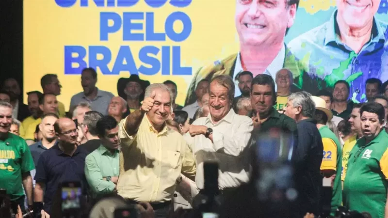 Azambuja se filia ao PL com apoio de Bolsonaro e mira Senado em 2026