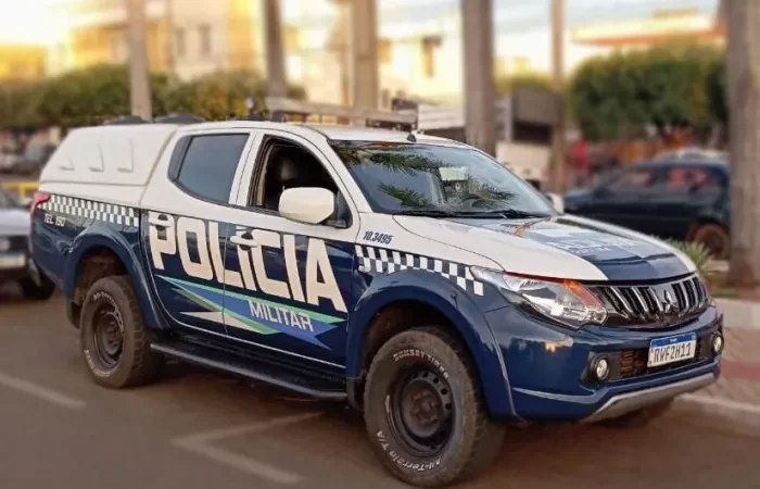 Acidente entre três veículos termina com dois feridos e confusão em Campo Grande
