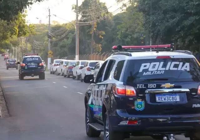 Briga por vaga em estacionamento termina com professor detido e contador ferido em Campo Grande