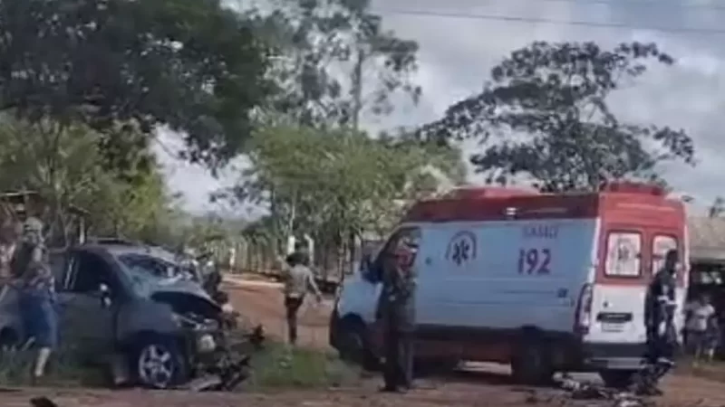 Colisão frontal na MS-164 mata duas mulheres em Ponta Porã; carros ficaram destruídos