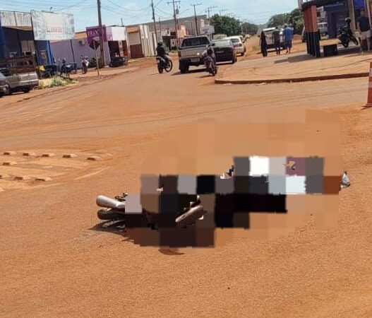Motociclista de 74 anos morre após bater em pulverizador agrícola em Ponta Porã