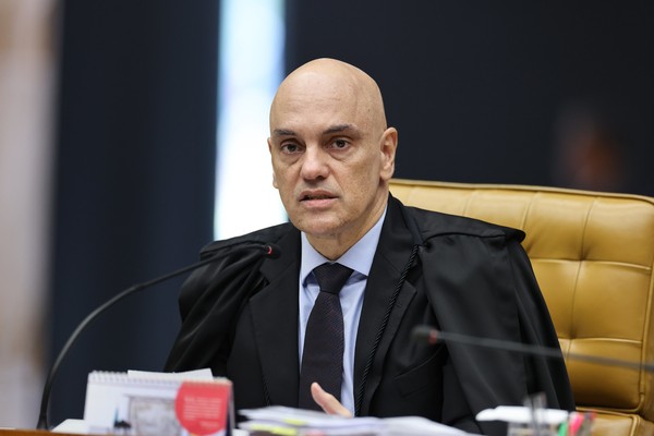 Alexandre de Moraes assume interinamente a presidência do STF durante viagem de Fachin