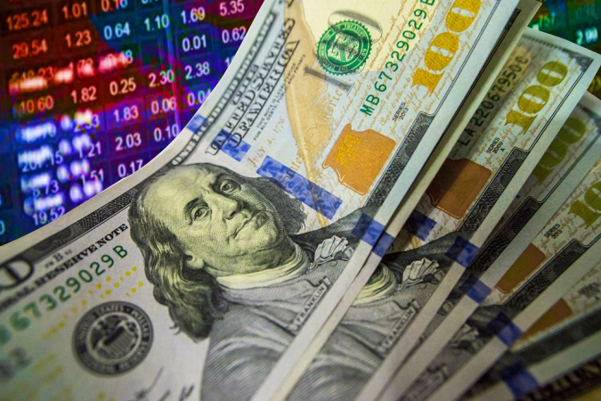 Dólar cai pelo quarto pregão seguido e fecha perto de R$ 5,30 com otimismo no exterior e avanço de reformas no Brasil