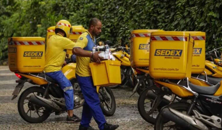 Correios estudam demitir até 10 mil funcionários em novo PDV para viabilizar reestruturação e crédito de R$ 20 bilhões