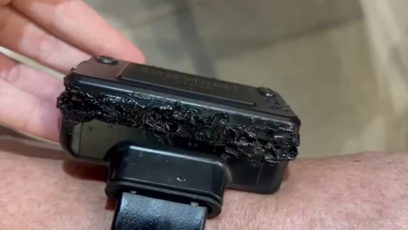 Bolsonaro admite ter usado ferro de solda para tentar violar tornozeleira eletrônica, diz PF