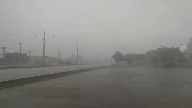 Temporal retorna a MS e 77 cidades ficam em alerta para chuva intensa e ventos fortes