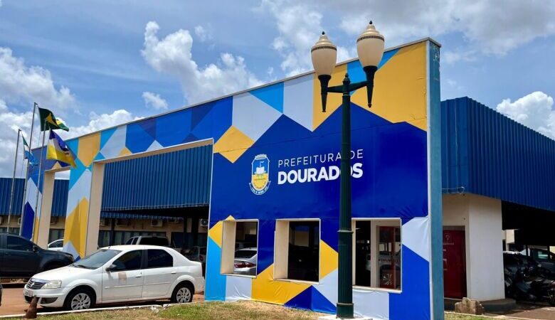 Prefeitura de Dourados antecipa salários de novembro para mais de 9 mil servidores